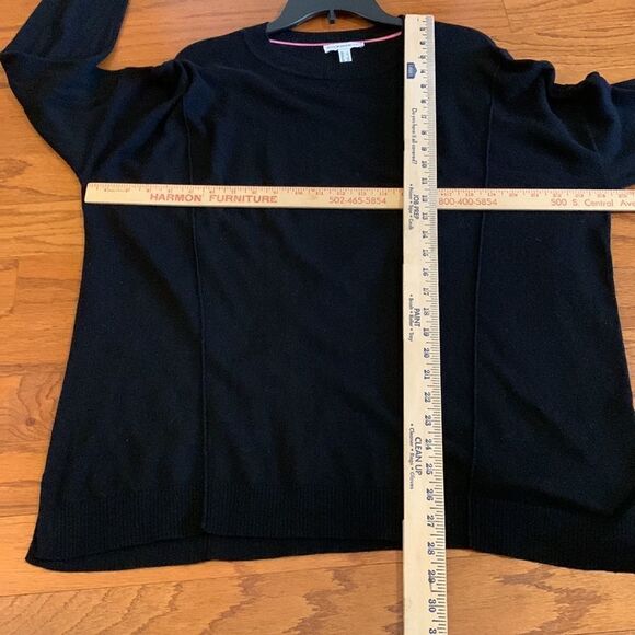 IsaacMizrahi Live Size large pull over sweater in black - Picture 7 of 8